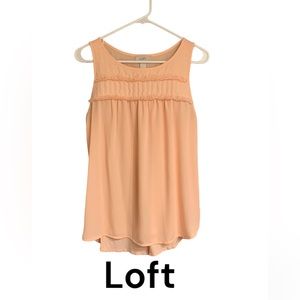 Ann Taylor LOFT/women’s medium/peach dressy tank/smocked-look